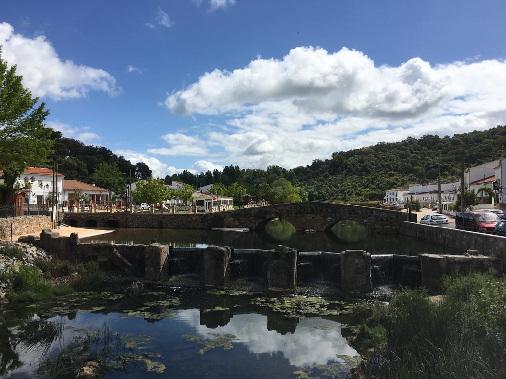 Casa Rural Nacimiento Del Hueznar - Tomillo 17 San Nicolás del Puerto Kültér fotó